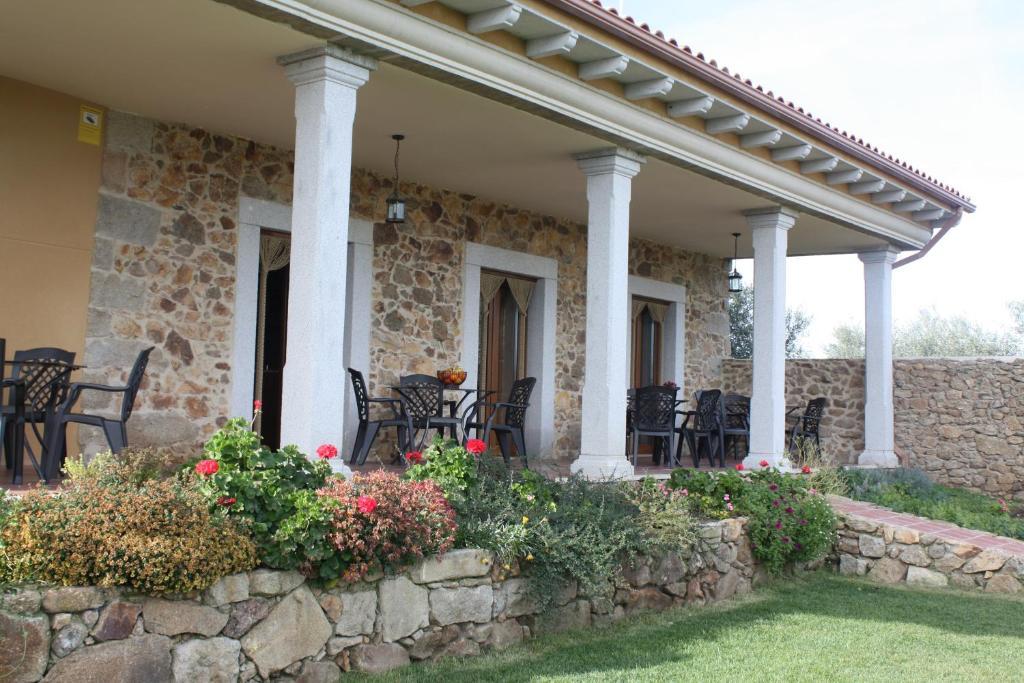 Apartamentos El Jardin Del Poeta Guijo de Granadilla Pokoj fotografie