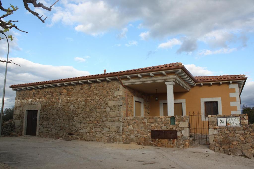 Apartamentos El Jardin Del Poeta Guijo de Granadilla Pokoj fotografie