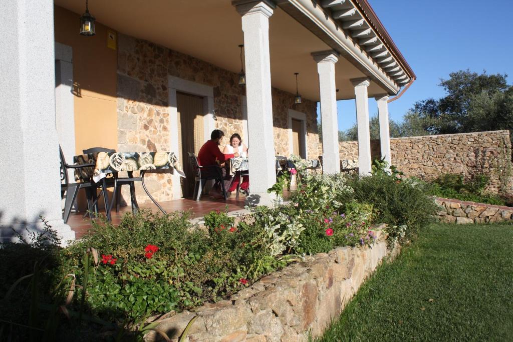 Apartamentos El Jardin Del Poeta Guijo de Granadilla Pokoj fotografie