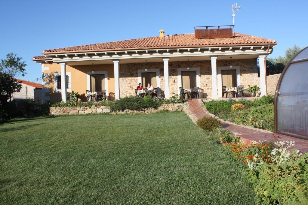Apartamentos El Jardin Del Poeta Guijo de Granadilla Pokoj fotografie