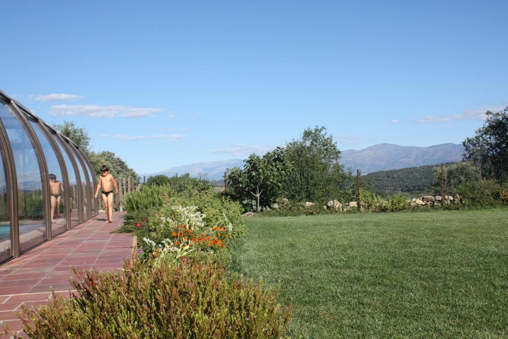 Apartamentos El Jardin Del Poeta Guijo de Granadilla Exteriér fotografie