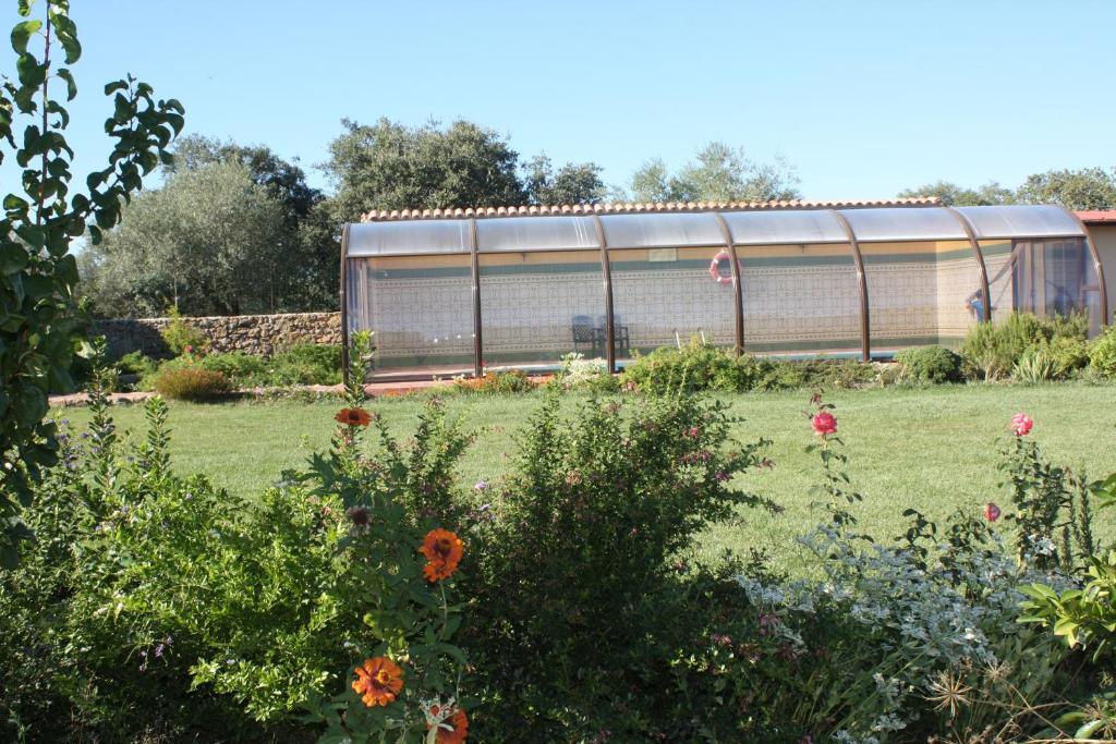 Apartamentos El Jardin Del Poeta Guijo de Granadilla Exteriér fotografie